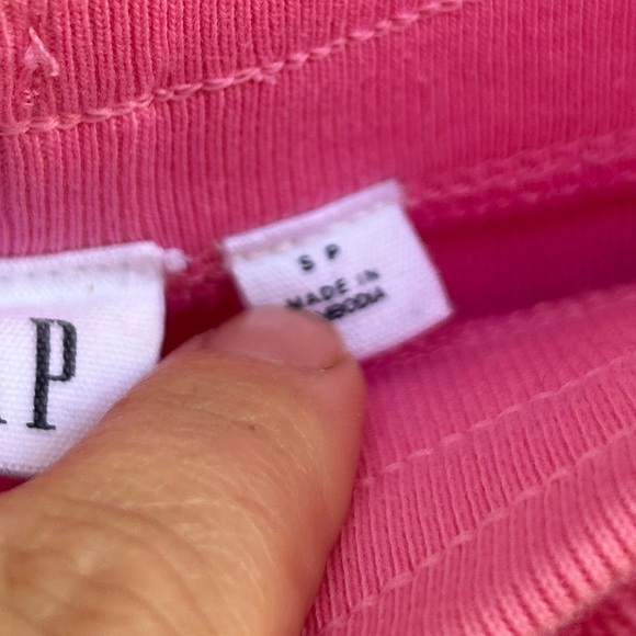 Gap Reverse Terry Pink Shorts, Small - Picture 9 of 9